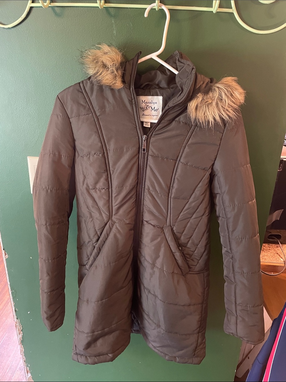 Maralyn & Me Dark Brown Quilted Puffer with Faux Fur Trim Size Small